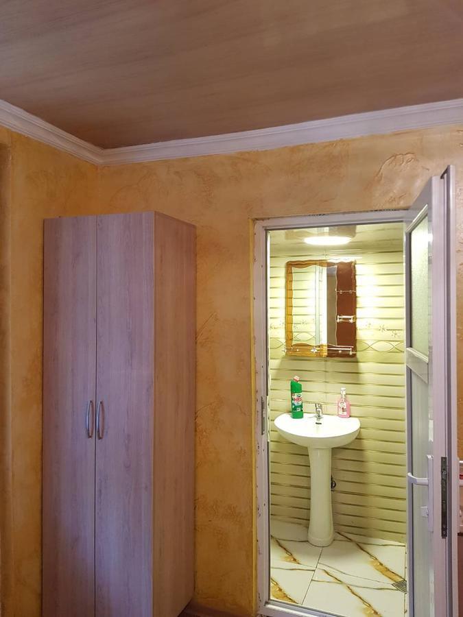Guest House Saba Batumi Luaran gambar