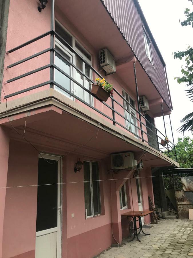 Guest House Saba Batumi Luaran gambar