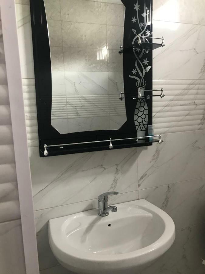 Guest House Saba Batumi Luaran gambar